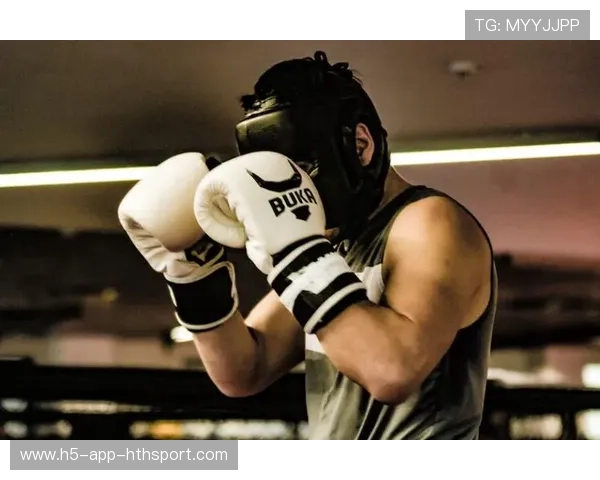 拳击比赛教练临场调整成为逆转关键因素